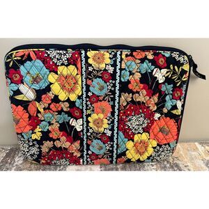 Vera Bradley quilted Happy Snails Floral zip around laptop sleeve